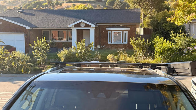 Roof bars and awning on a Lexus LX570, customer photo